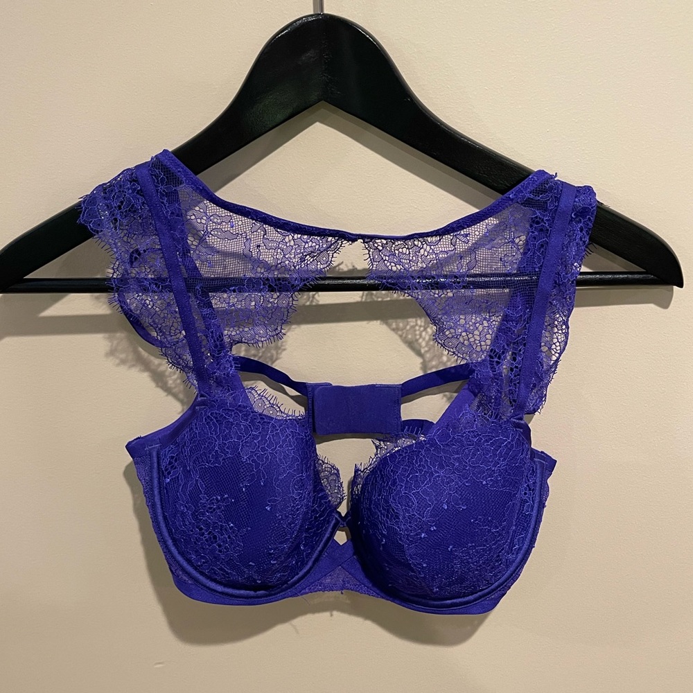 Purple Victoria’s Secret Very Sexy Lace Lined Demi with High Neck • Size 34C